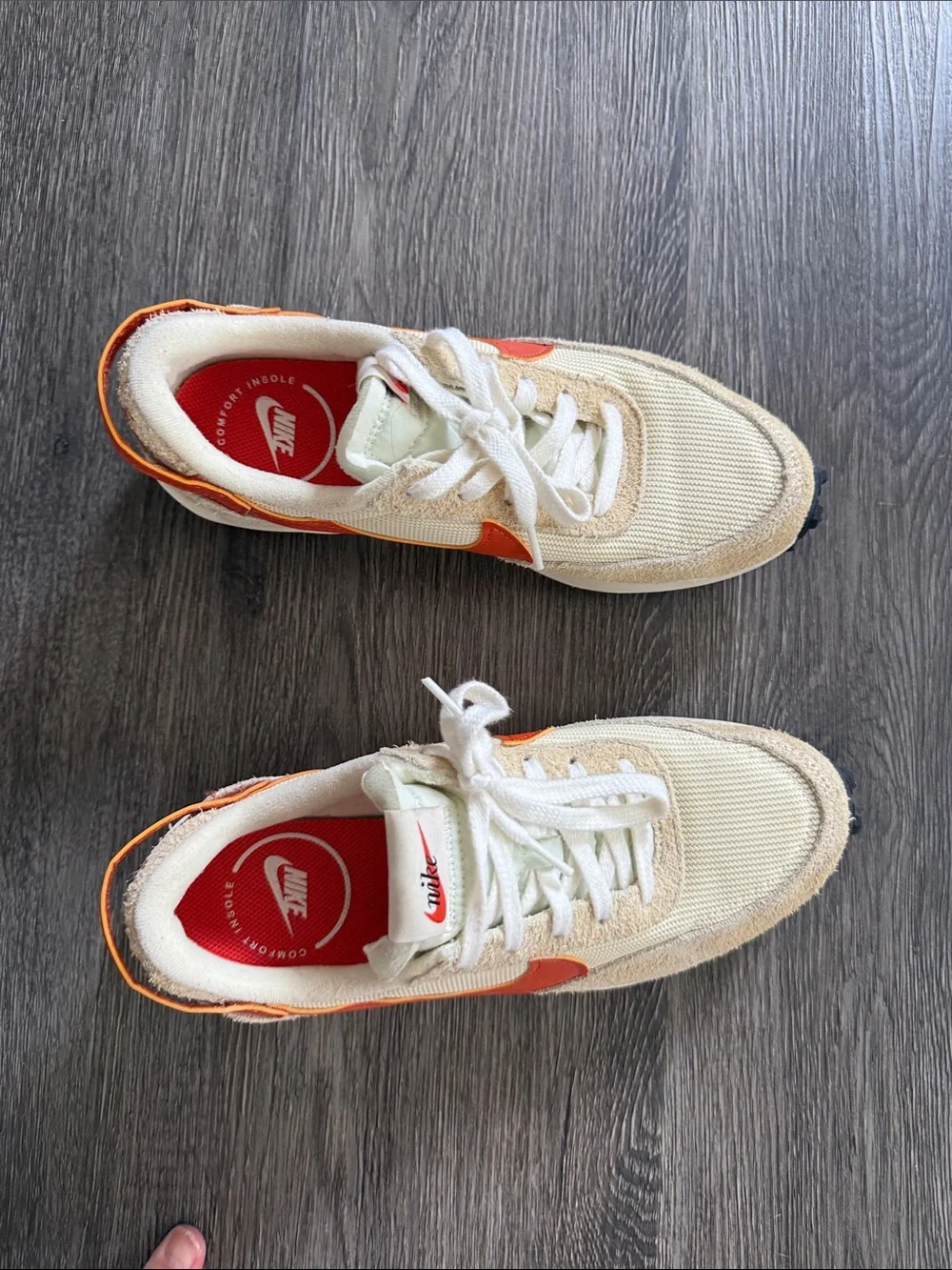 Nike Women’s retro looking sneakers
